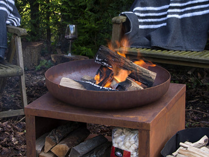 Esschert Feuerschale mit Holzlagerung 80 cm Rust